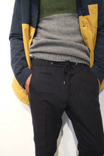 Load image into Gallery viewer, Belluno pure wool
