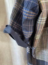 Load image into Gallery viewer, New Castello jkt reversible tartan
