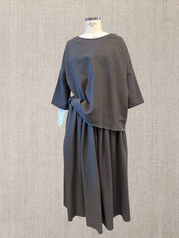 Skirt 45 + Shirt Health grey wool