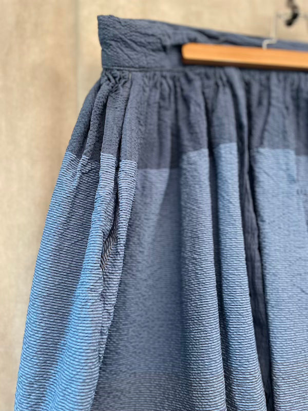 Skirt 45 seersucker natural dye