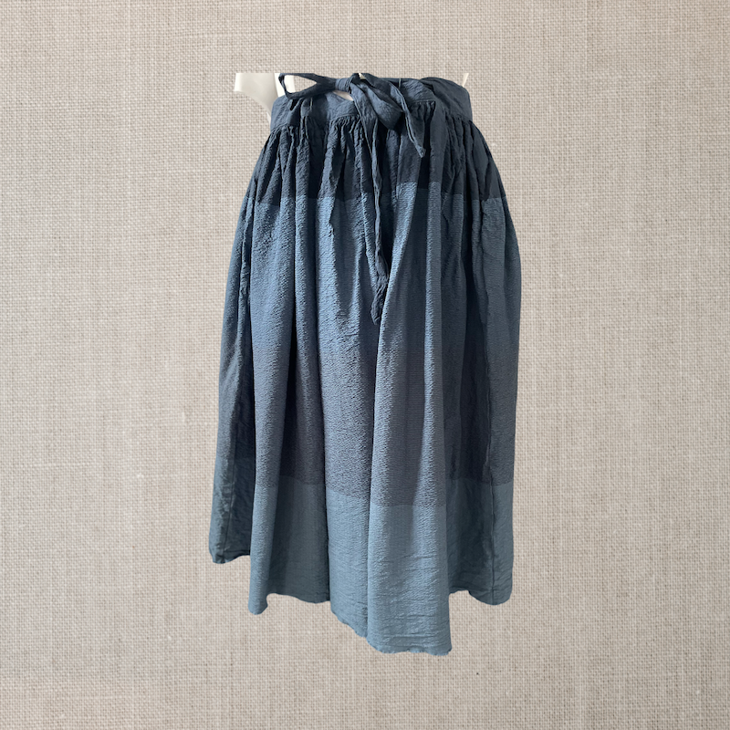 Skirt 45 seersucker natural dye