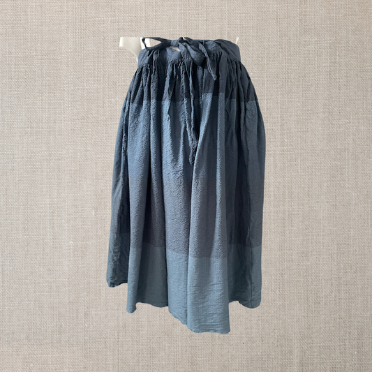 Skirt 45 seersucker natural dye
