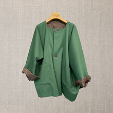 Load image into Gallery viewer, New Castello jkt reversible rainbow
