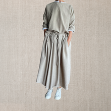 Load image into Gallery viewer, Skirt 45 boucle&#39; wool
