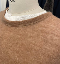 Load image into Gallery viewer, Pocol camel knit
