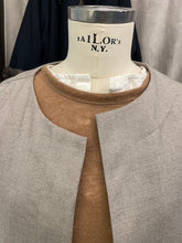 Load image into Gallery viewer, Pocol camel knit
