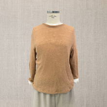 Load image into Gallery viewer, Pocol camel knit
