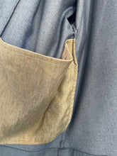 Load image into Gallery viewer, Zaeti  jkt sky
