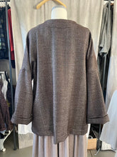 Load image into Gallery viewer, Zaeti  jkt resca
