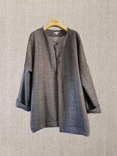 Load image into Gallery viewer, Zaeti  jkt resca
