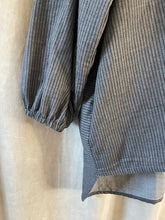 Load image into Gallery viewer, Collarless over shirt grey
