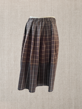 Load image into Gallery viewer, Skirt 45 tartan B

