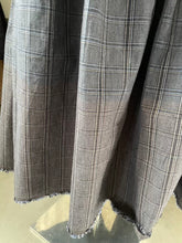 Load image into Gallery viewer, Skirt 45 tartan C
