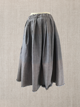 Load image into Gallery viewer, Skirt 45 tartan C
