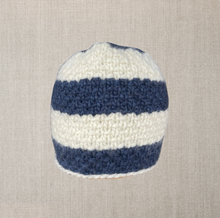 Load image into Gallery viewer, Hat handcrafted dolada blue
