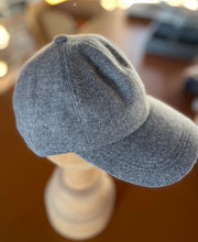 Load image into Gallery viewer, Cap sasso
