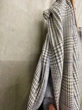 Load image into Gallery viewer, Skirt 45 galles
