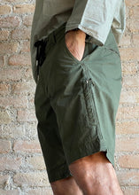 Load image into Gallery viewer, Shorts Cotton Ravenna green
